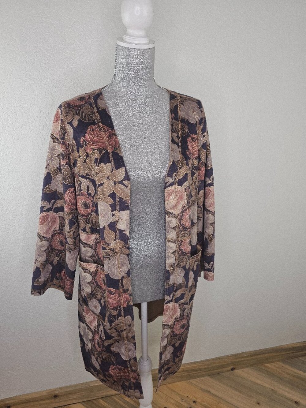 Solitaire Floral Suede Long Length Blazer Duster Size Medium